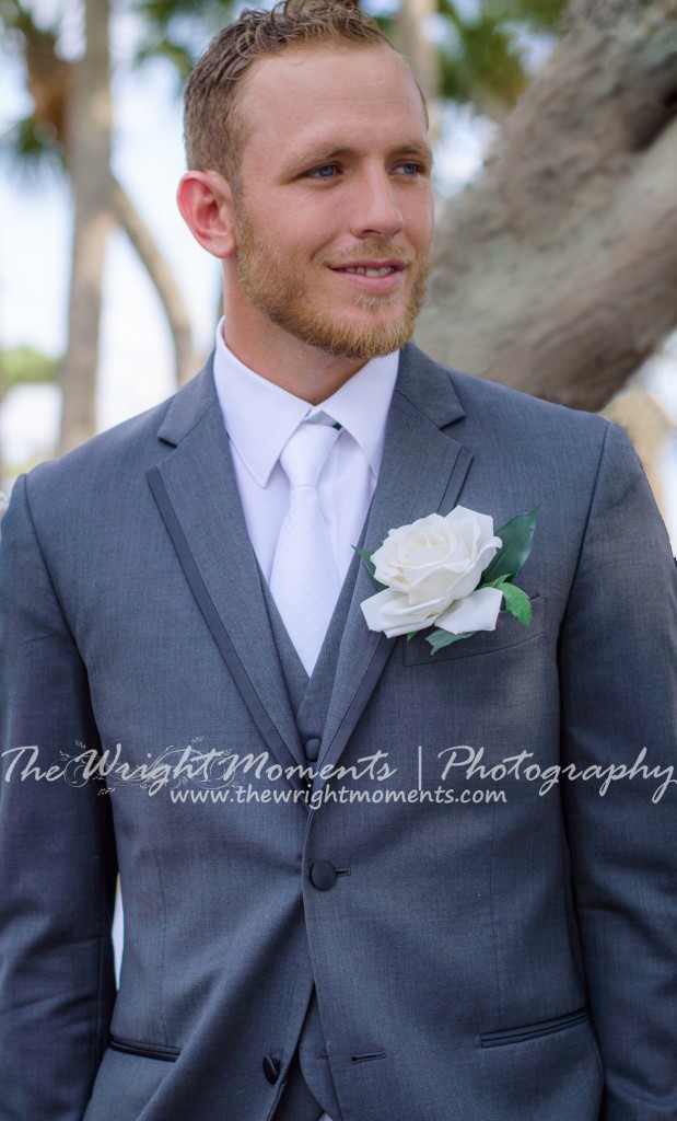 weddings photographer groom